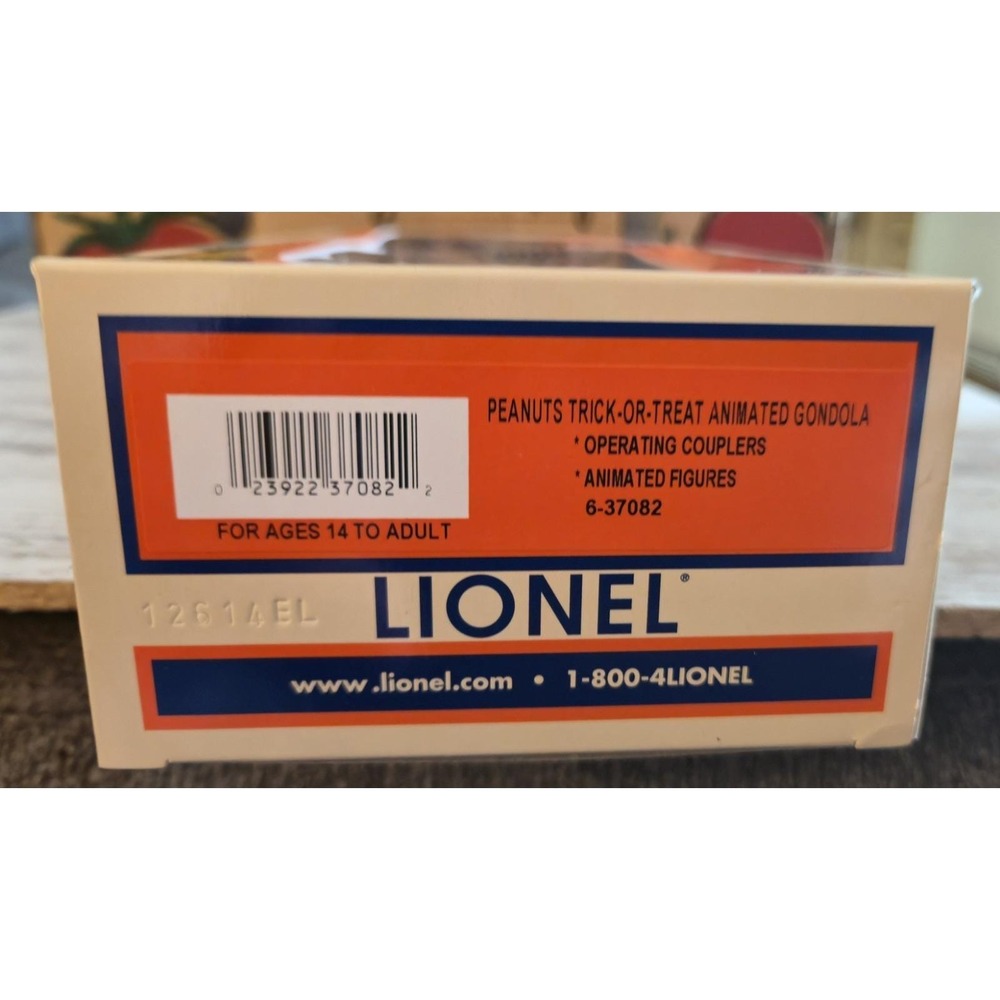 Lionel 6-37082 Peanuts Trick-or-Treat Animated Gondola O Gauge - NIB - Picture 11 of 15